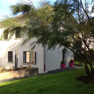 Demeure & Dépendance Bed & Breakfast